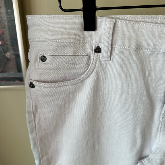 Kut From The Kloth Diana White Skinny Jeans Size 12 NWT - Picture 6 of 13